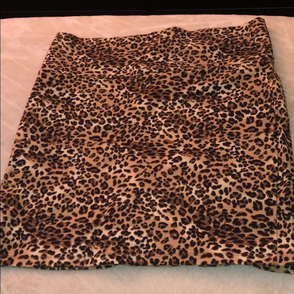 CHEETAH PRINT SKIRT